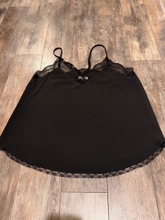 LA MIEL Tops - LA MIEL Black Lace Trim Camisole